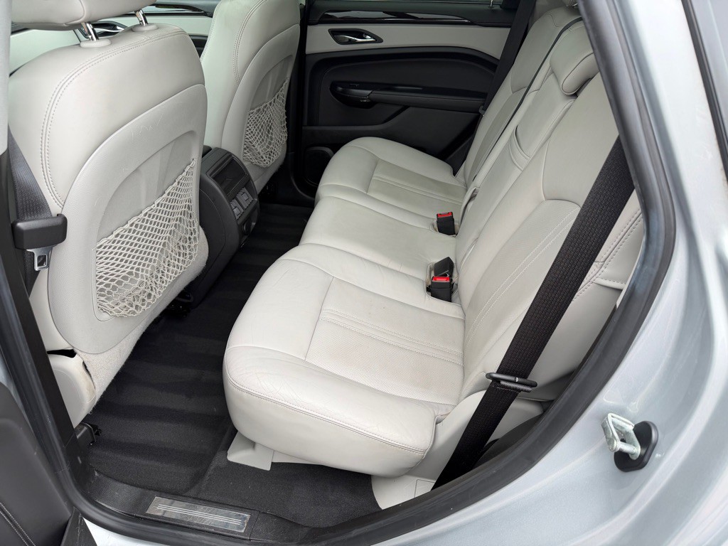 2013 Cadillac SRX Image 21