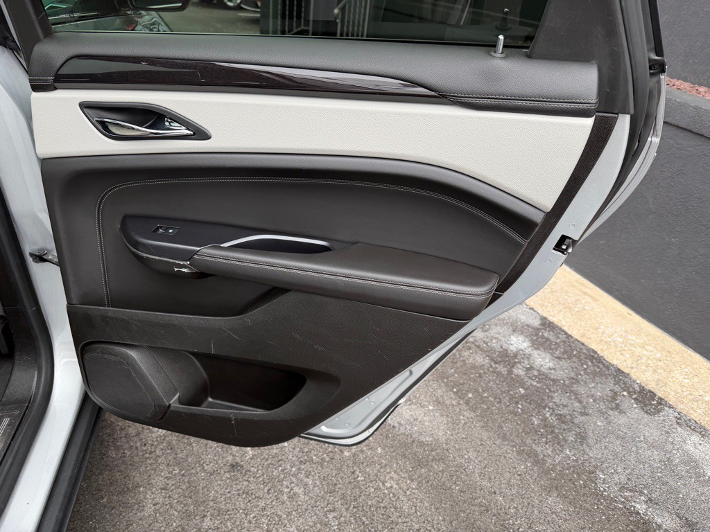 2013 Cadillac SRX Image 25