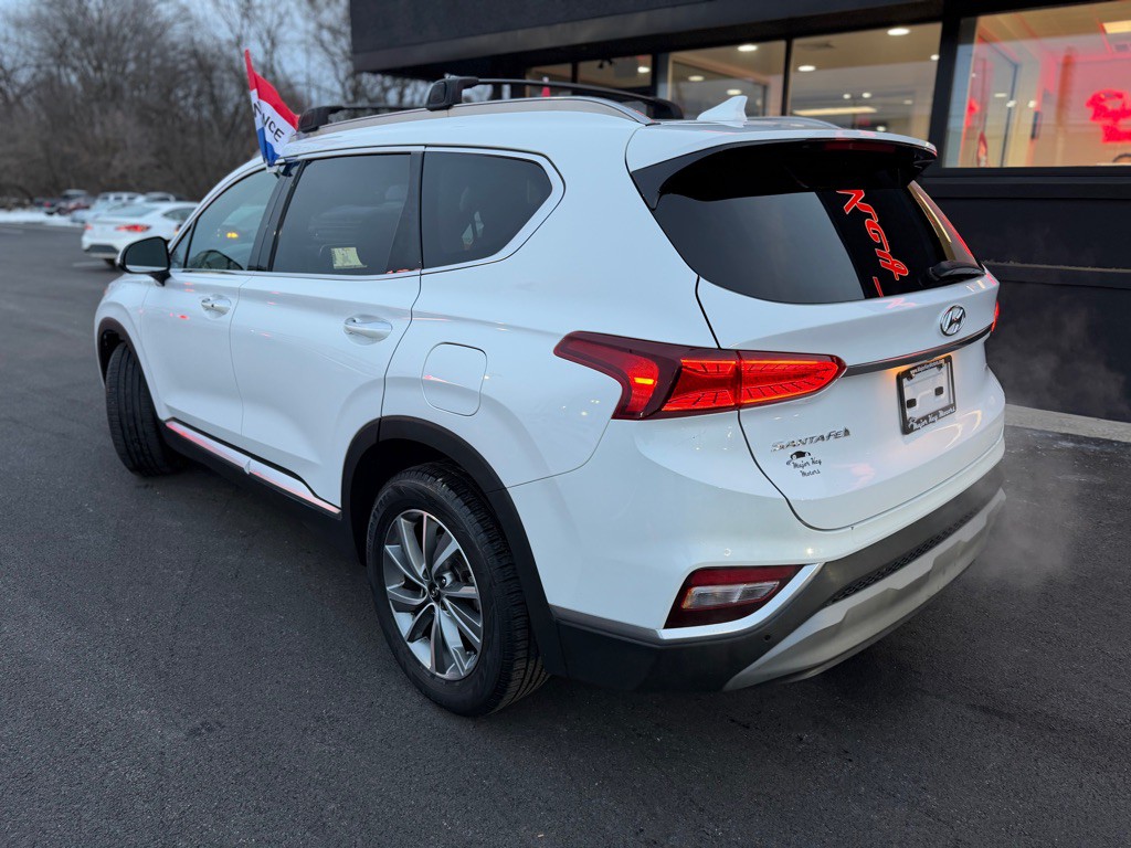 2019 Hyundai Santa Fe Image 4