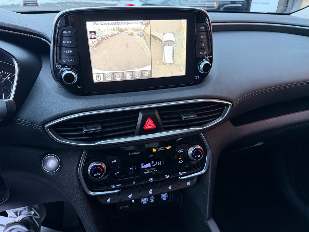 2019 Hyundai Santa Fe Image 17