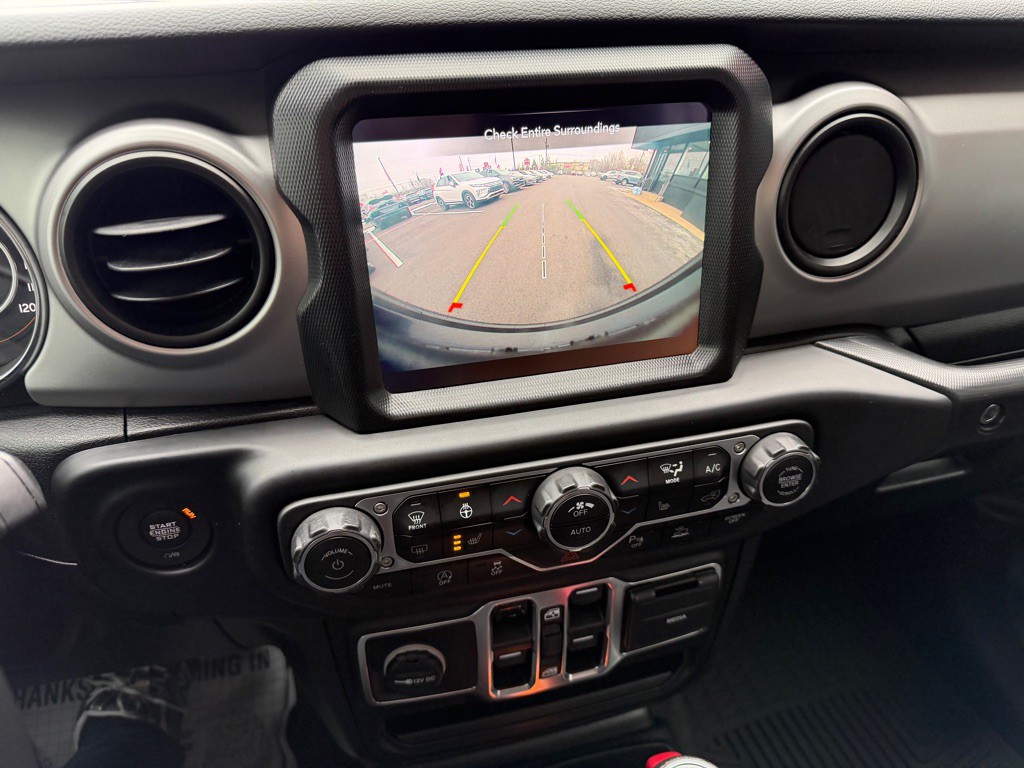 2021 Jeep Wrangler Unlimited Image 16