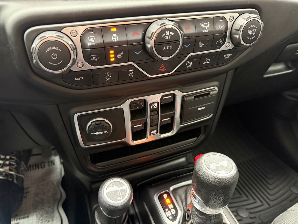 2021 Jeep Wrangler Unlimited Image 17