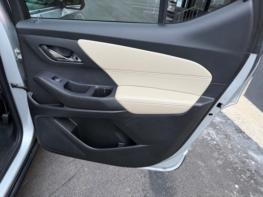 2022 Chevrolet Traverse Image 25