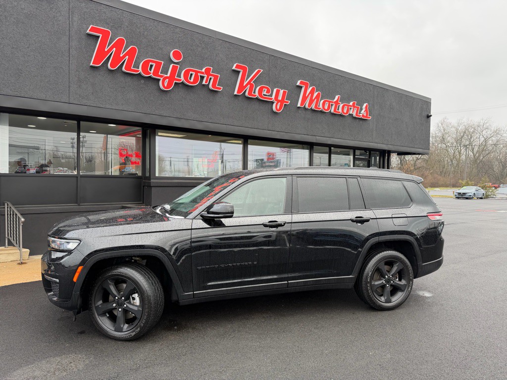 2022 Jeep Grand Cherokee Image 3