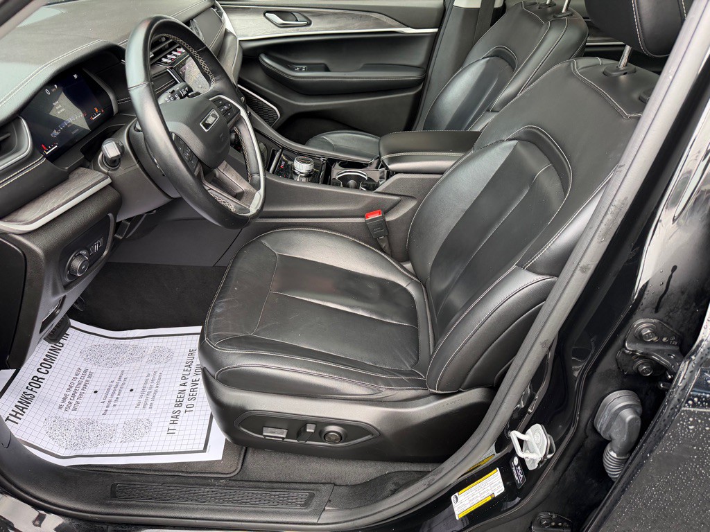 2022 Jeep Grand Cherokee Image 14