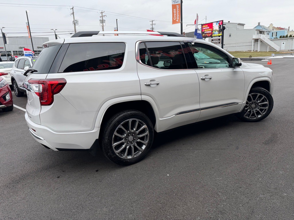 2021 GMC Acadia Image 7