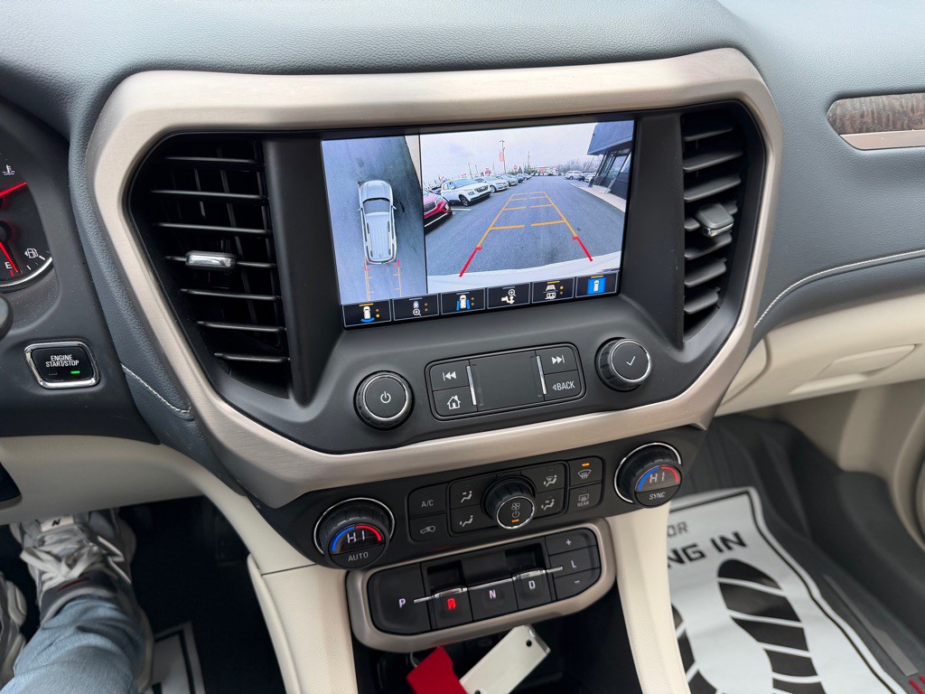 2021 GMC Acadia Image 18