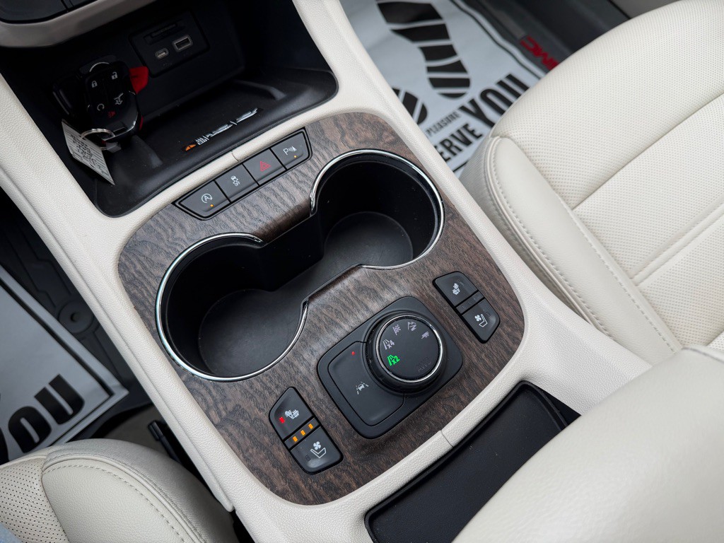 2021 GMC Acadia Image 20