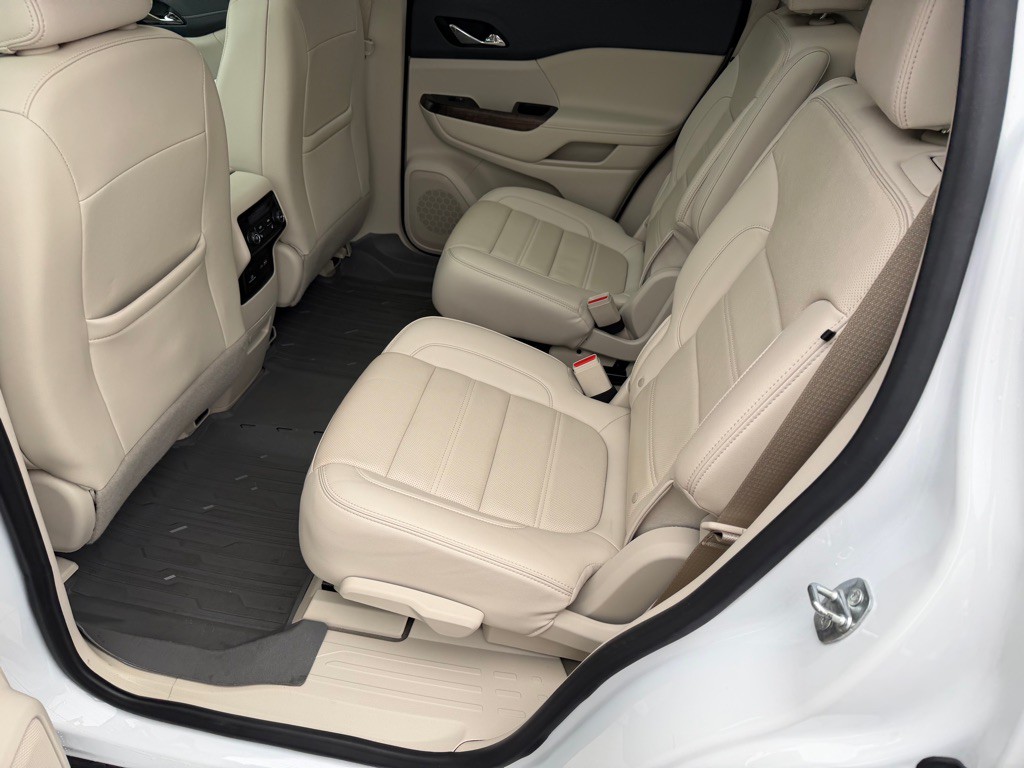 2021 GMC Acadia Image 22