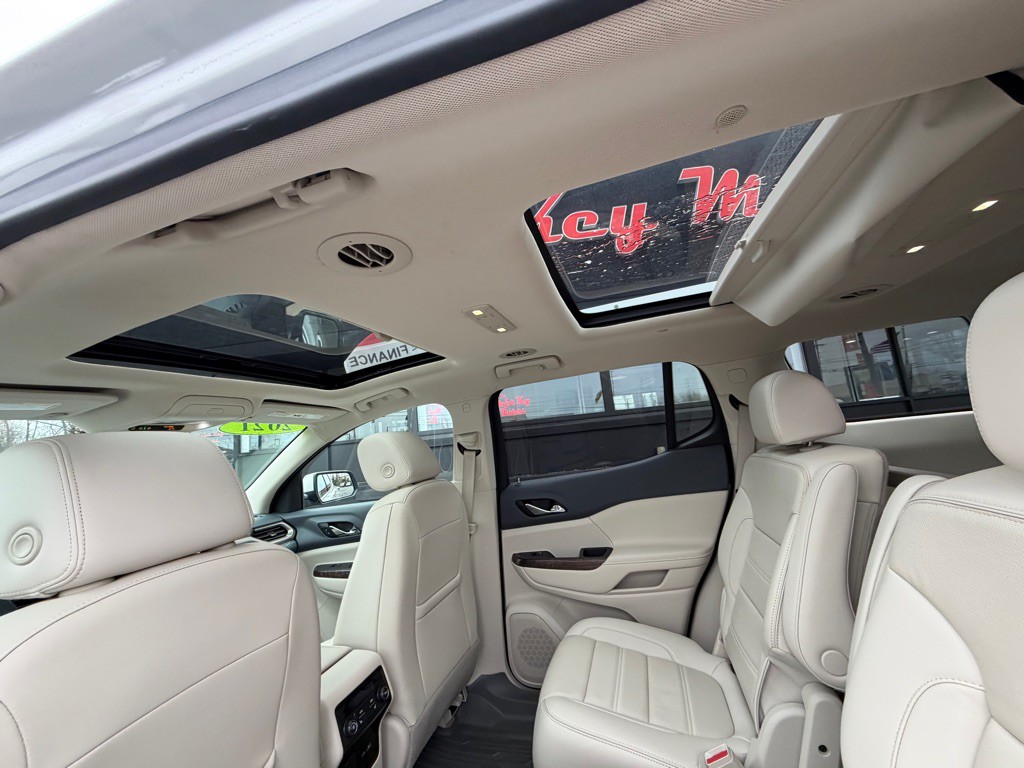 2021 GMC Acadia Image 24