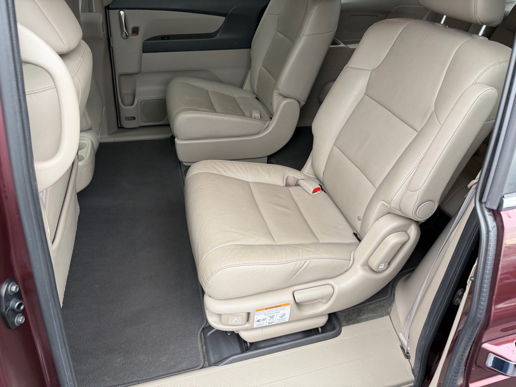 2015 Honda Odyssey Image 22