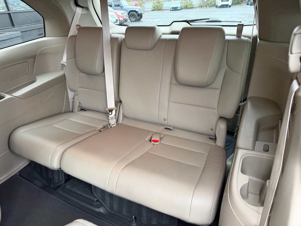 2015 Honda Odyssey Image 24