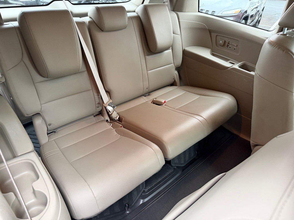 2015 Honda Odyssey Image 28