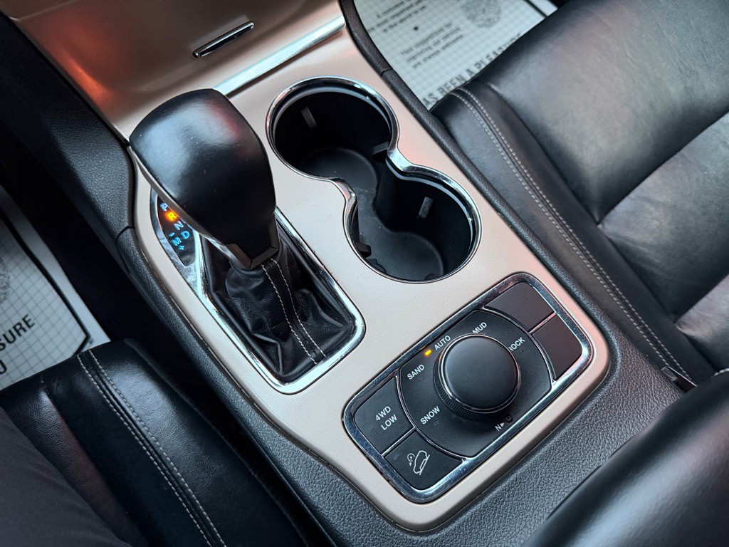 2016 Jeep Grand Cherokee Image 18