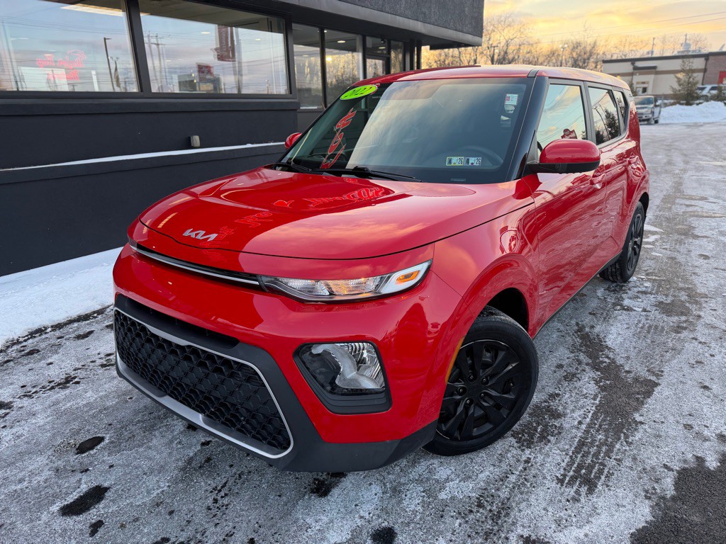2022 Kia Soul Image 2