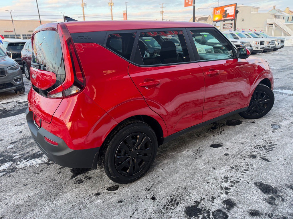 2022 Kia Soul Image 6