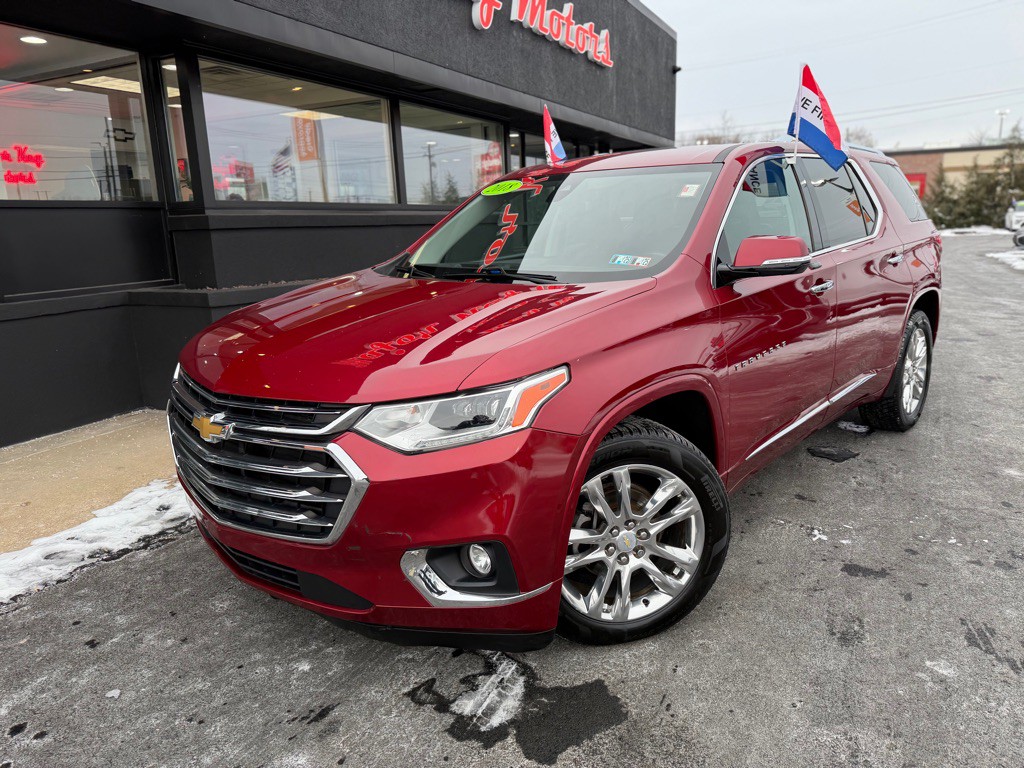 2018 Chevrolet Traverse Image 2