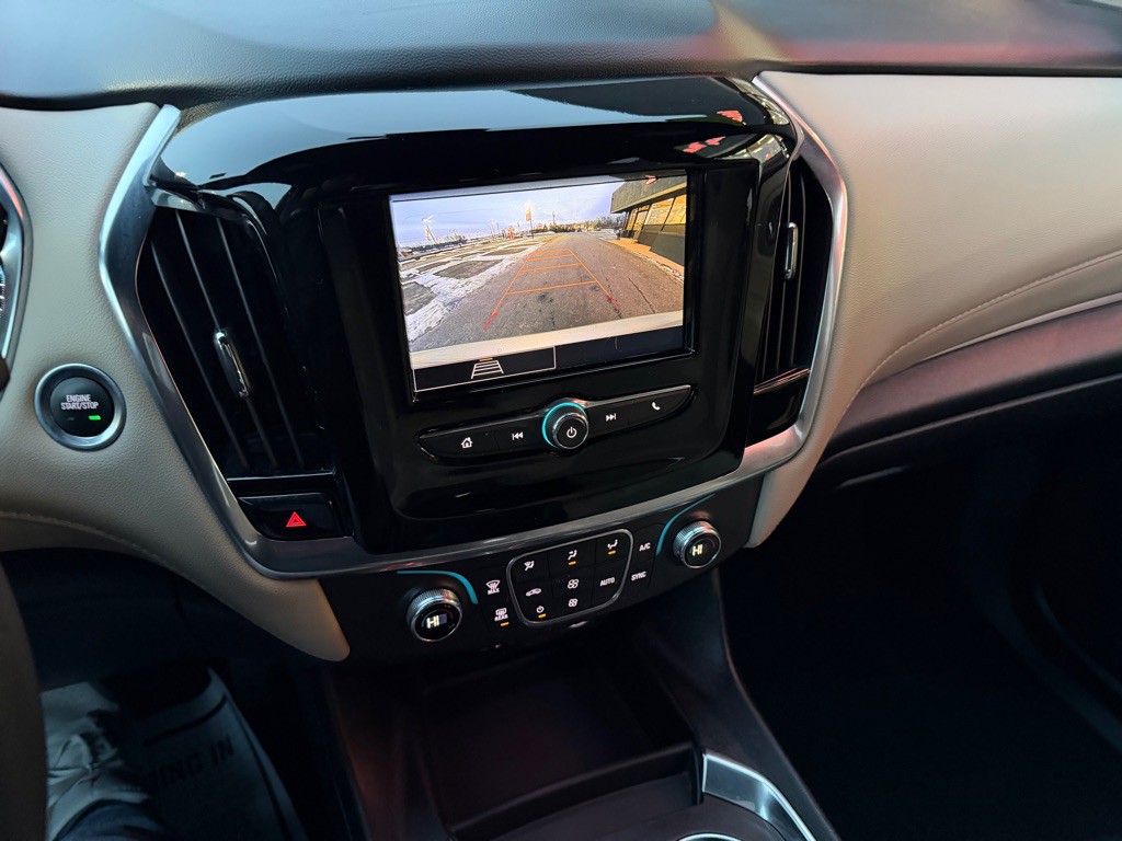 2022 Chevrolet Traverse Image 16