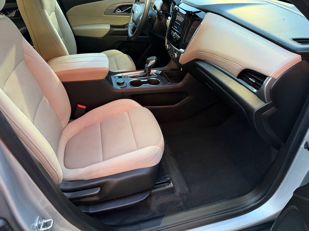 2022 Chevrolet Traverse Image 27