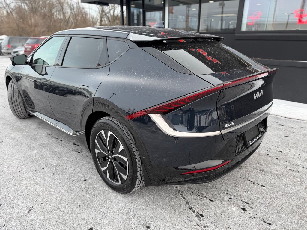 2022 Kia EV6 Image 4