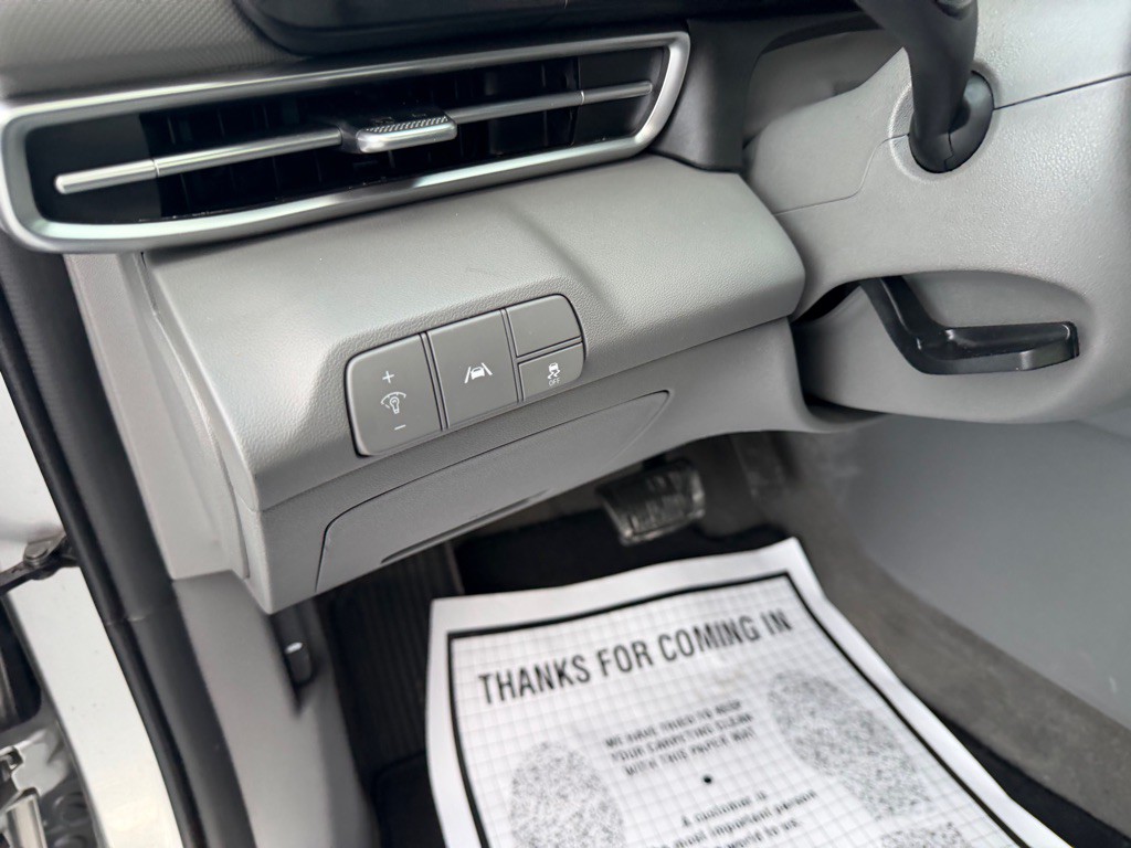 2022 Hyundai Elantra Image 13