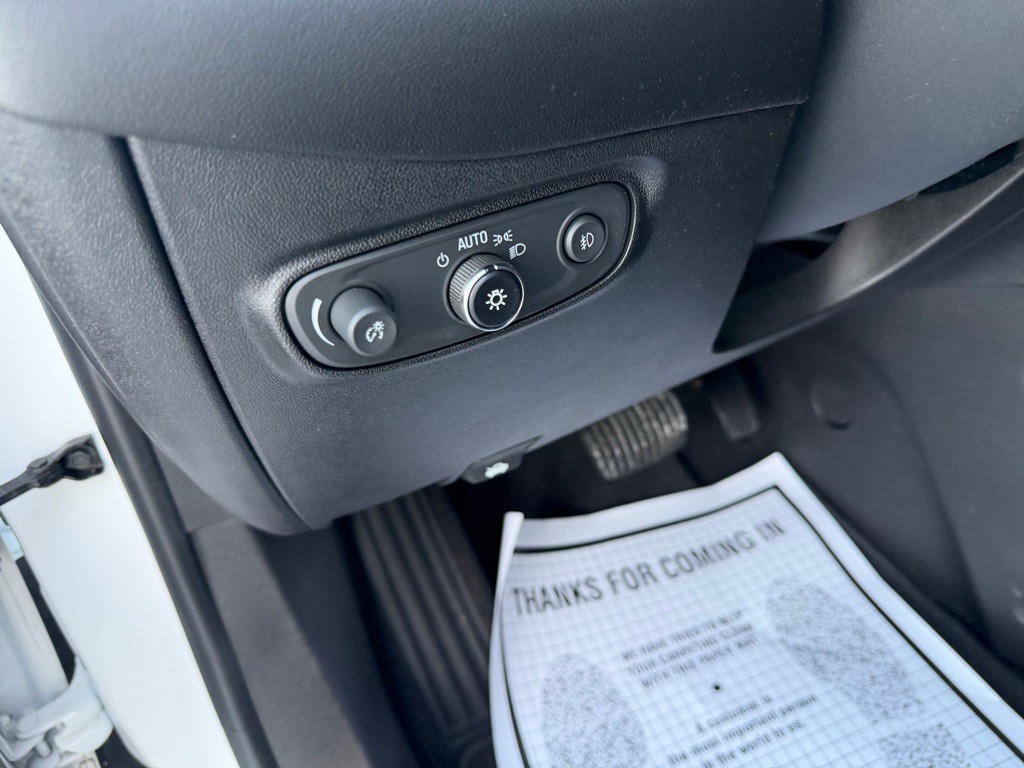 2019 Chevrolet Equinox Image 13