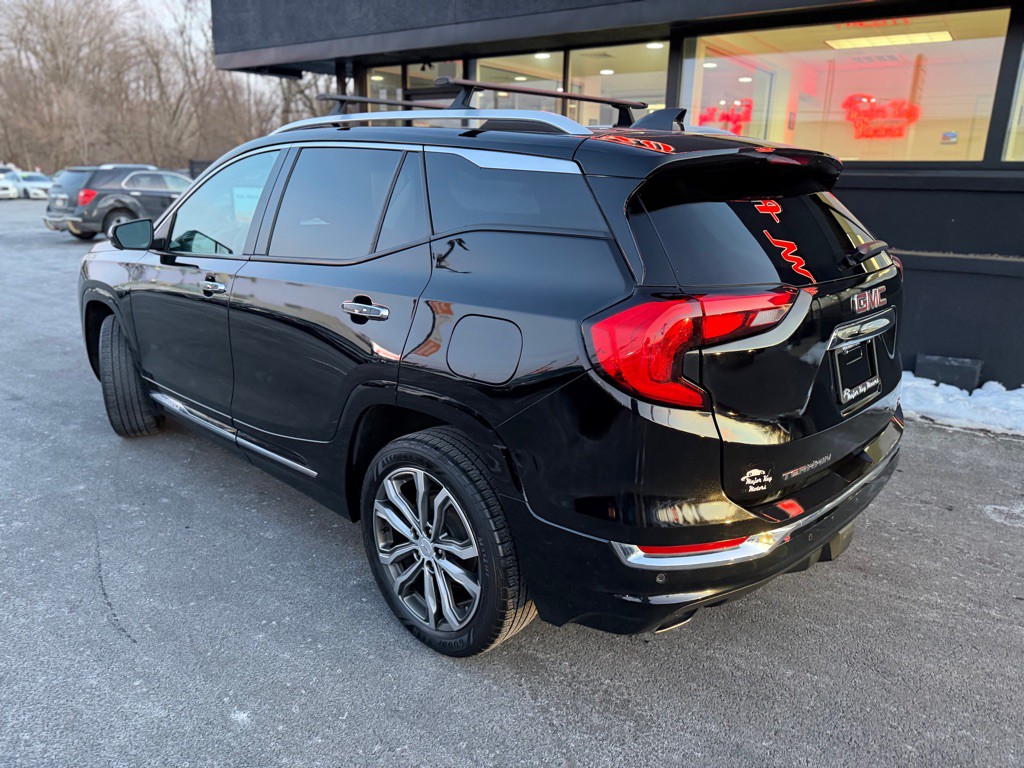 2018 GMC Terrain Image 4