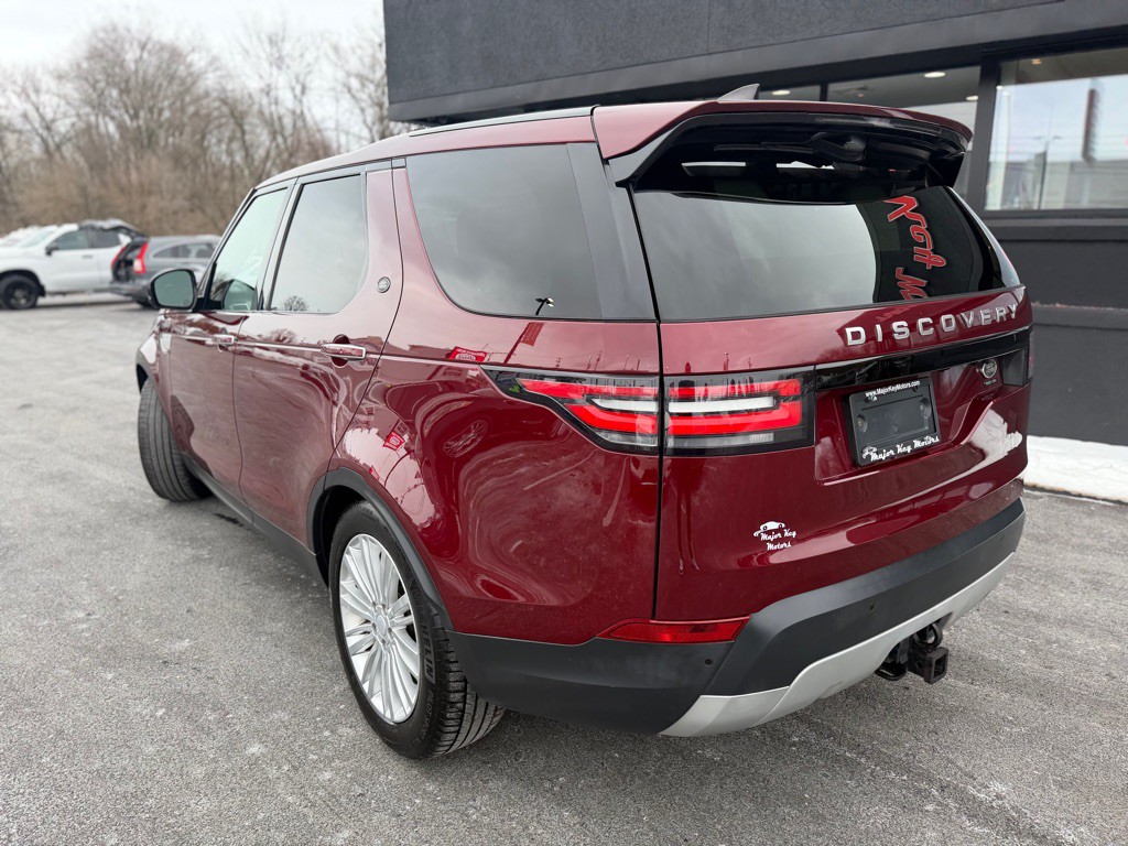 2017 Land Rover Discovery Image 4