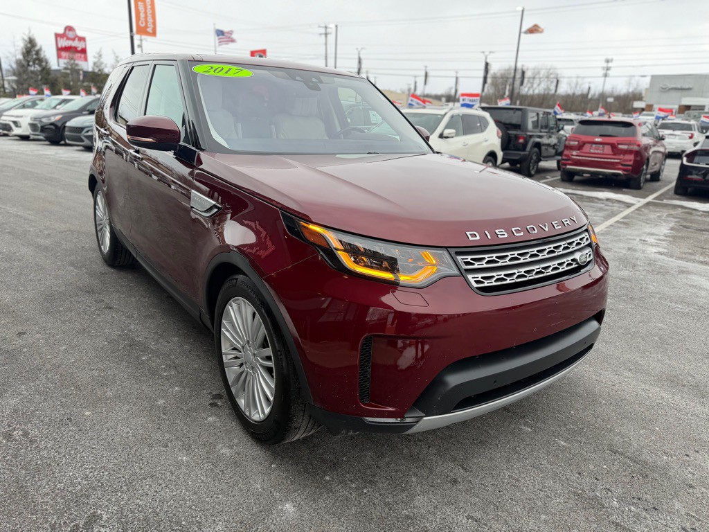 2017 Land Rover Discovery Image 8