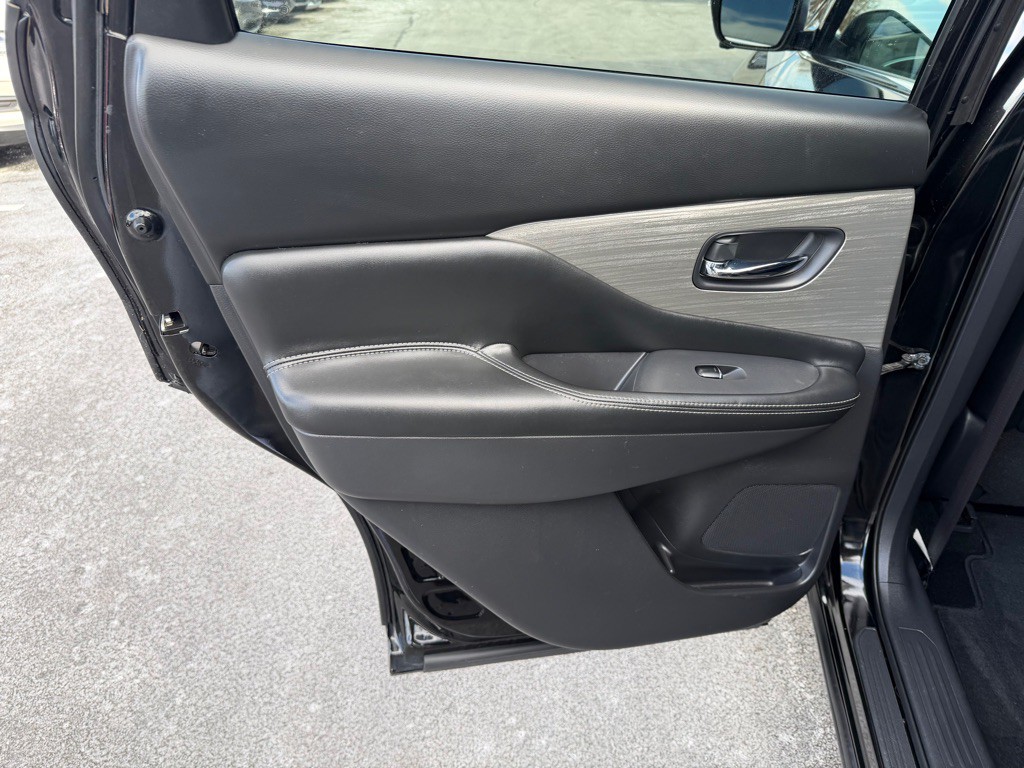 2017 Nissan Murano Image 19