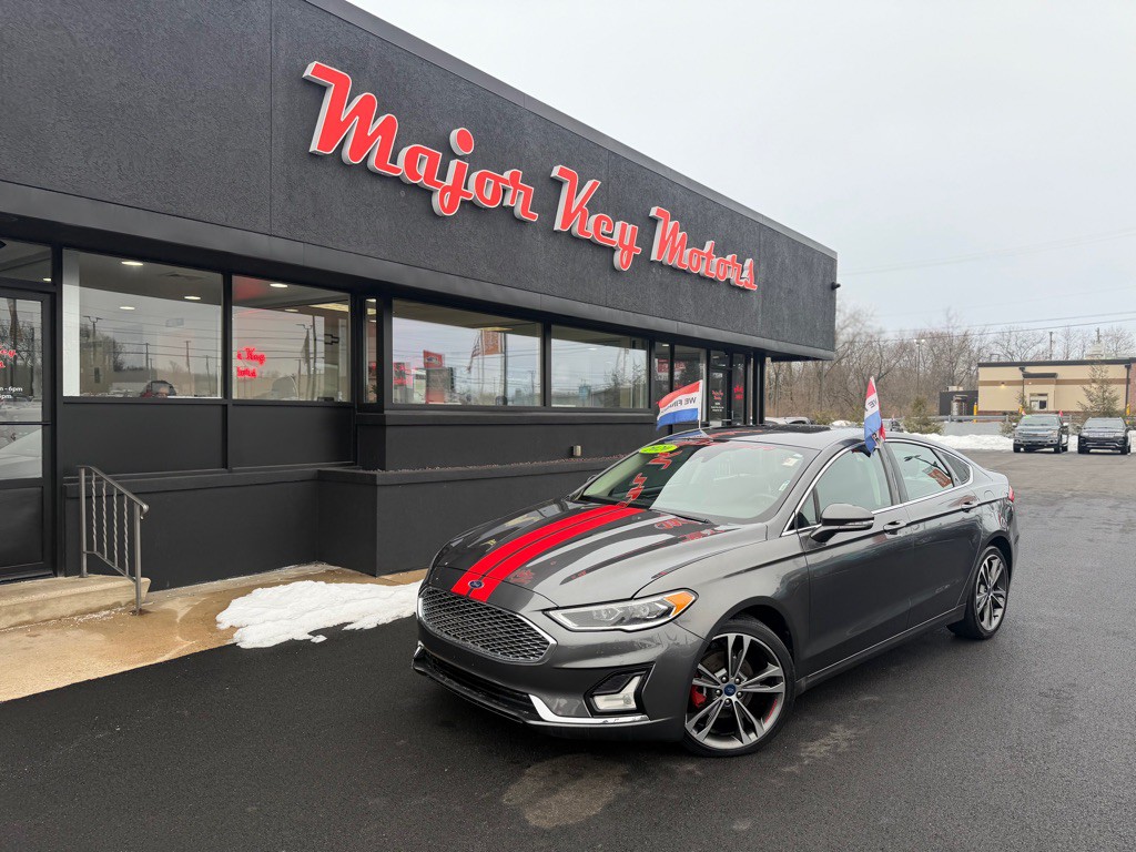 2020 Ford Fusion Image 1