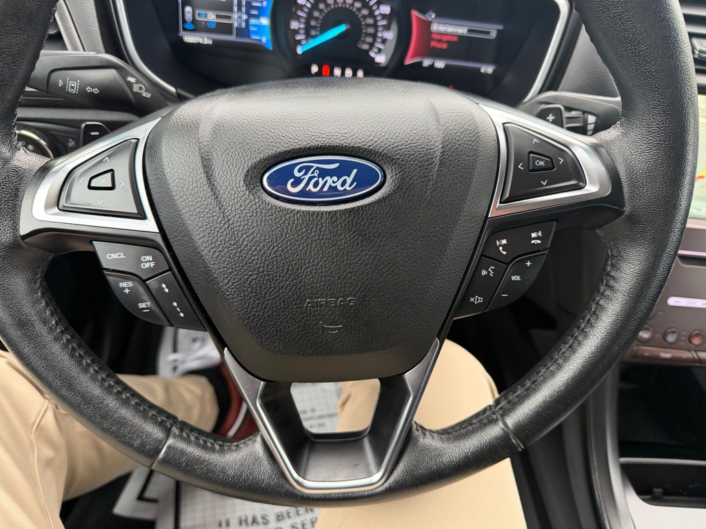 2020 Ford Fusion Image 16