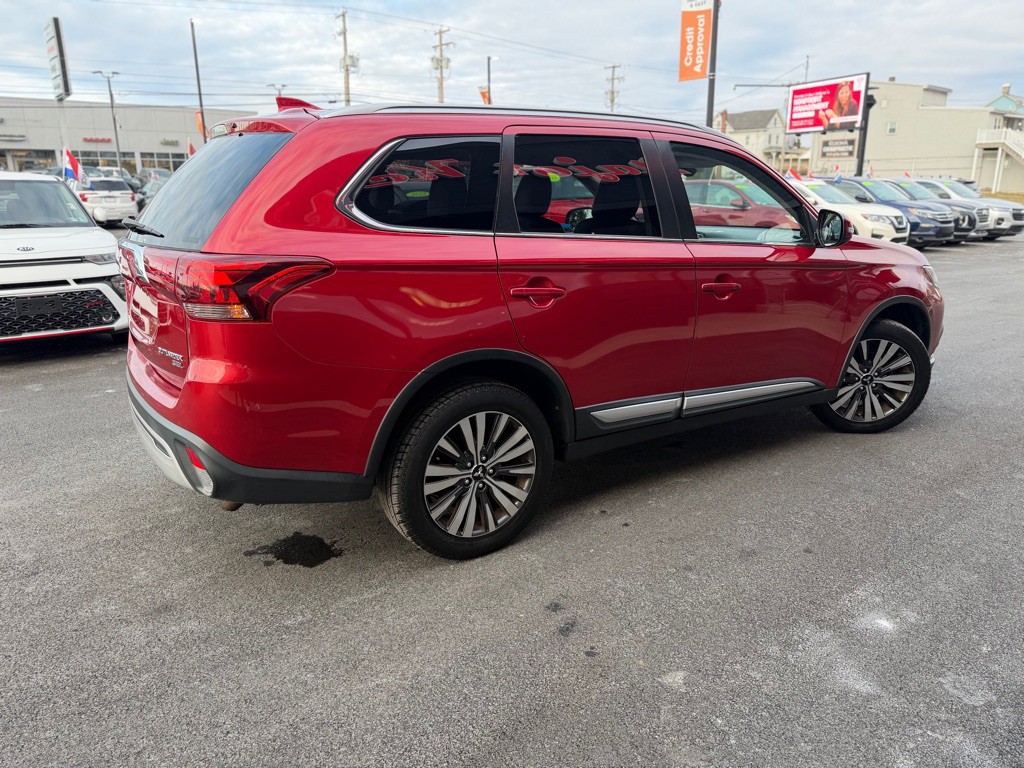 2019 Mitsubishi Outlander Image 7