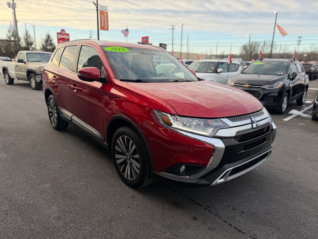 2019 Mitsubishi Outlander Image 8