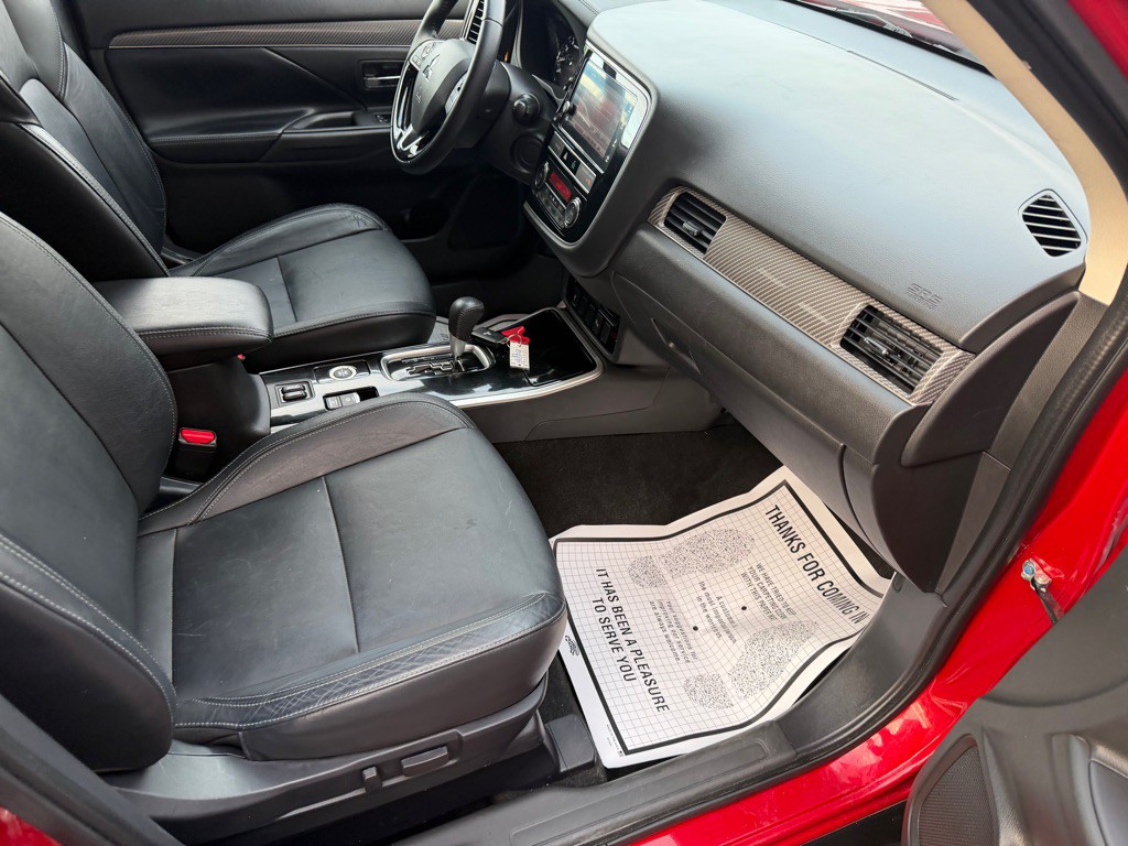 2019 Mitsubishi Outlander Image 26