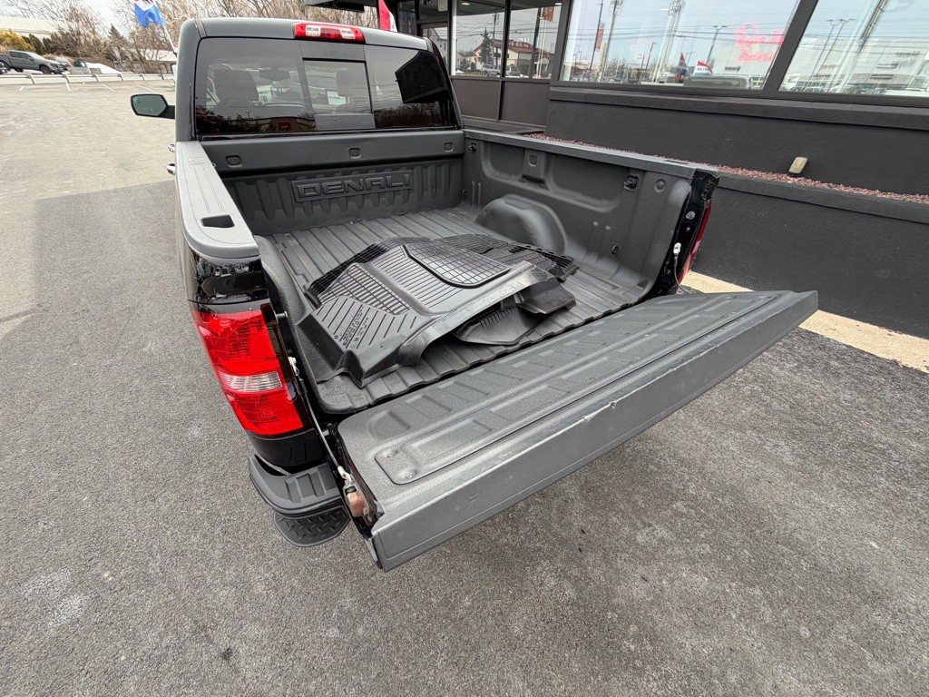 2015 GMC Sierra Image 23