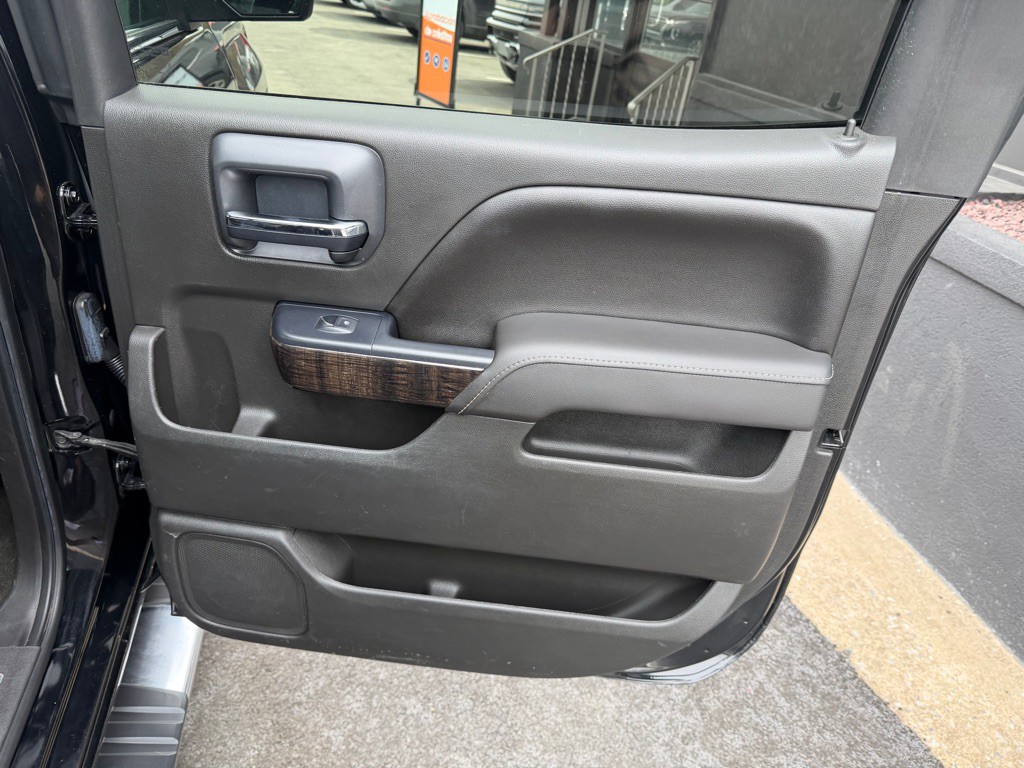 2015 GMC Sierra Image 24