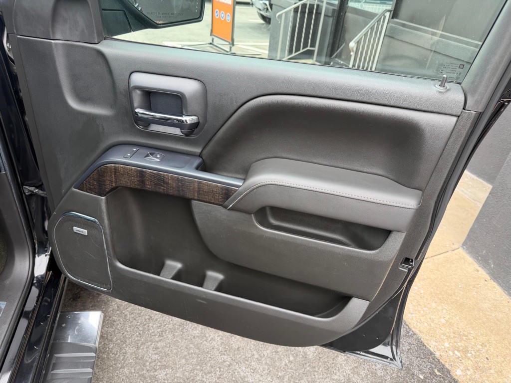 2015 GMC Sierra Image 26