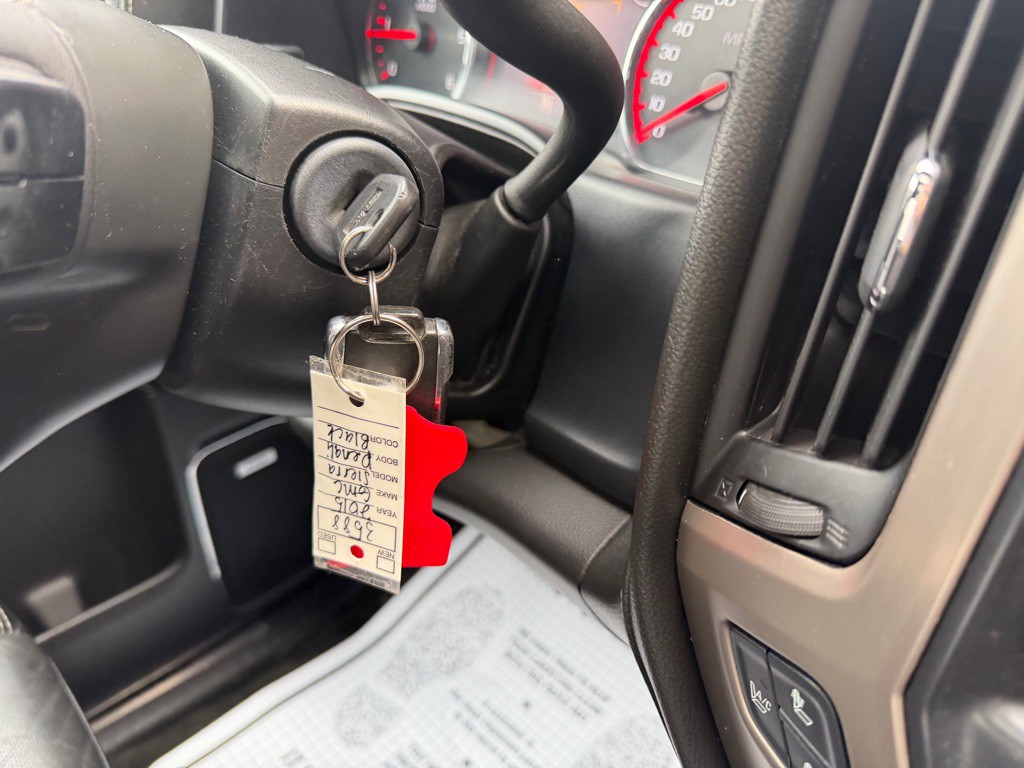 2015 GMC Sierra Image 28