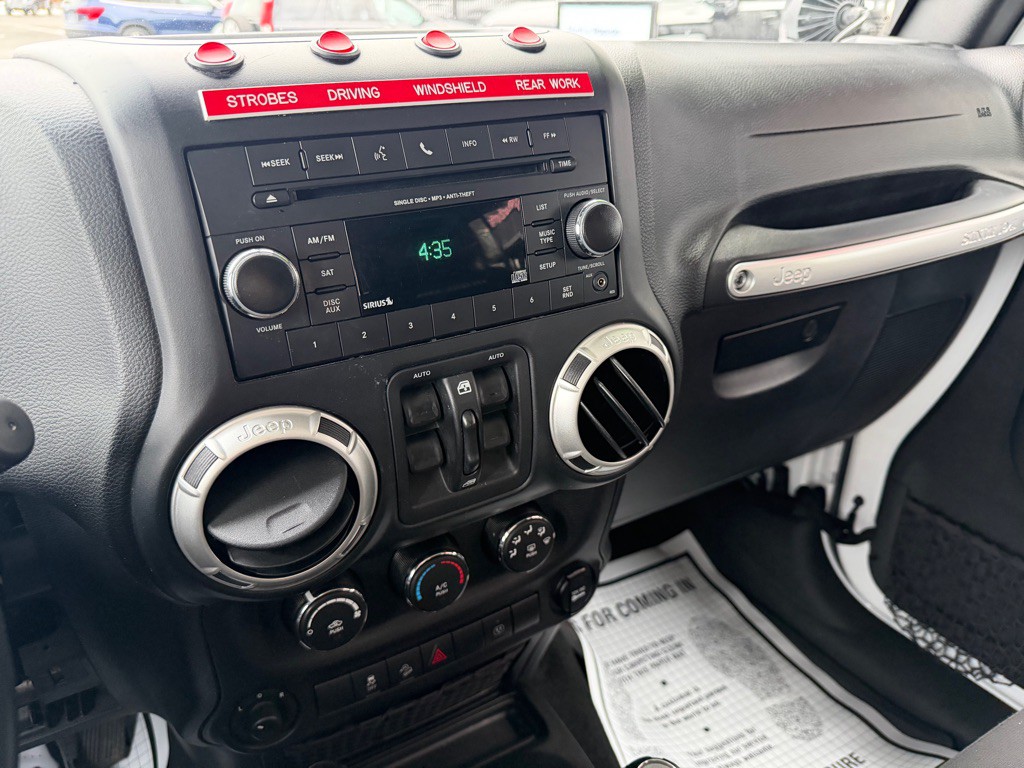 2017 Jeep Wrangler Unlimited Image 18