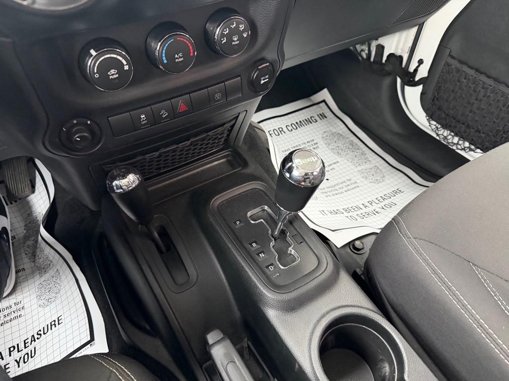 2017 Jeep Wrangler Unlimited Image 19