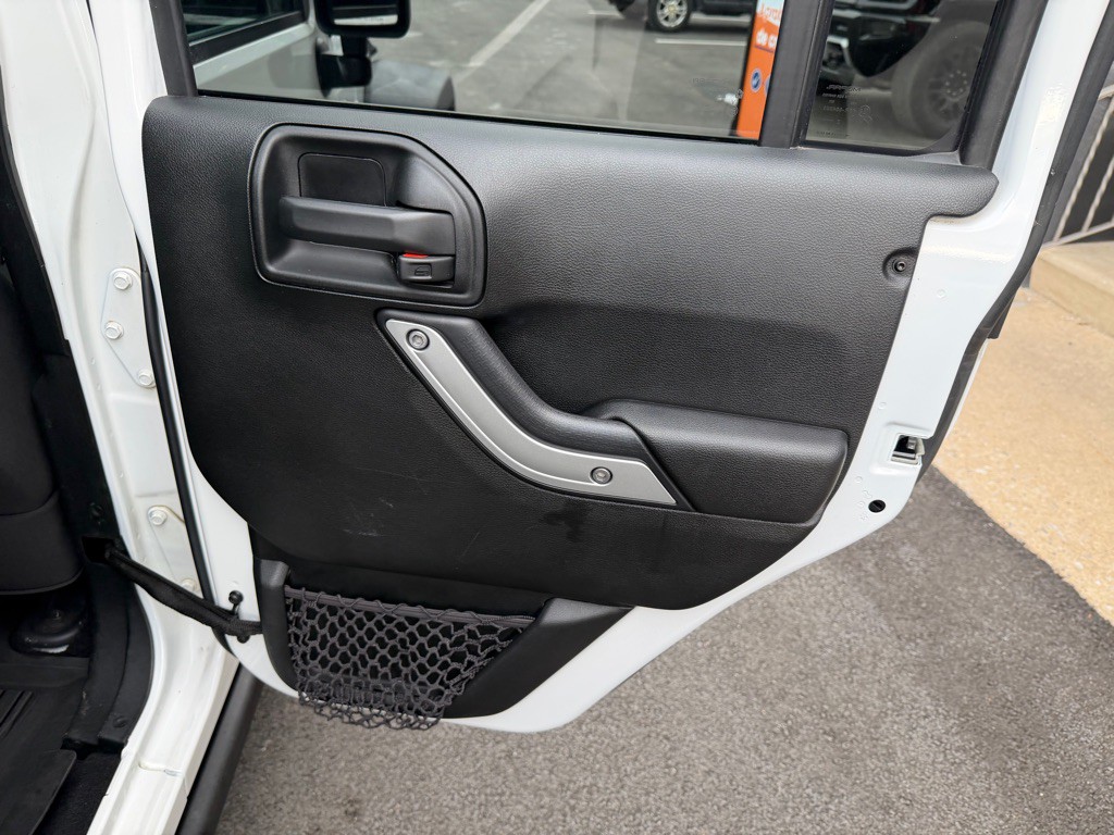 2017 Jeep Wrangler Unlimited Image 24