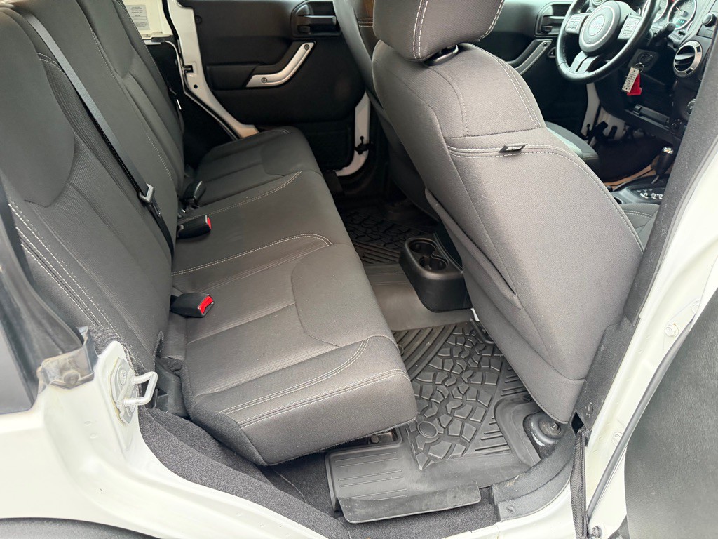 2017 Jeep Wrangler Unlimited Image 25