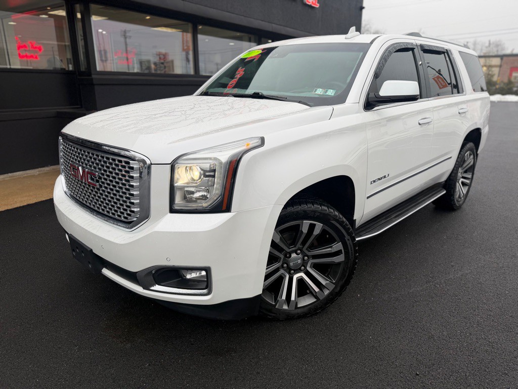 2017 GMC Yukon Image 2