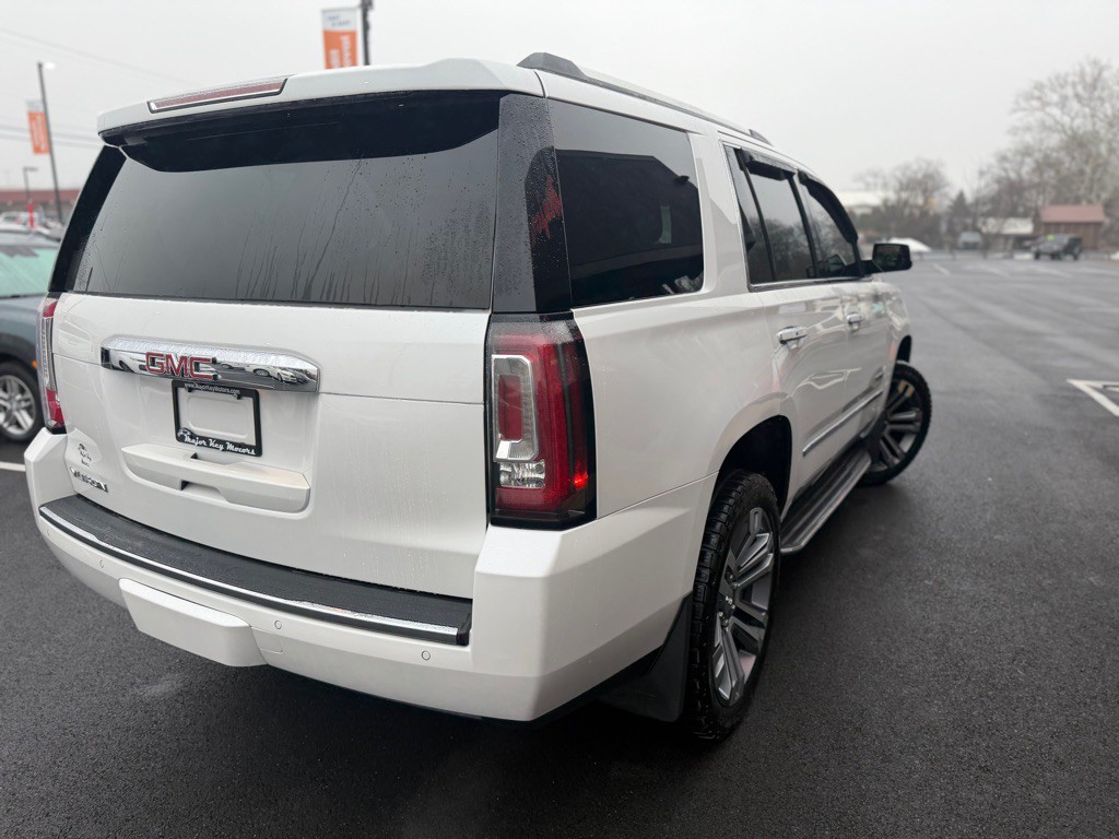 2017 GMC Yukon Image 6