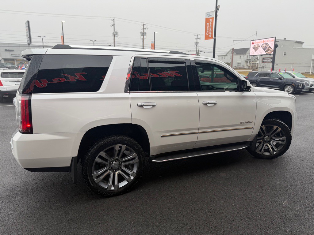 2017 GMC Yukon Image 7