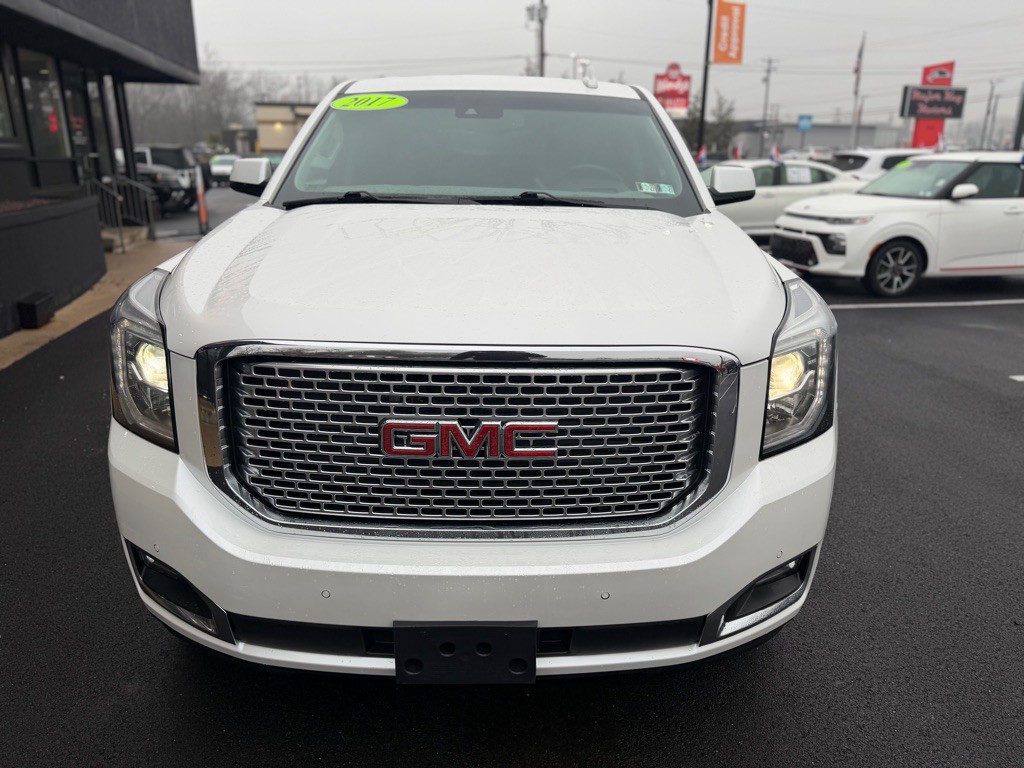 2017 GMC Yukon Image 9