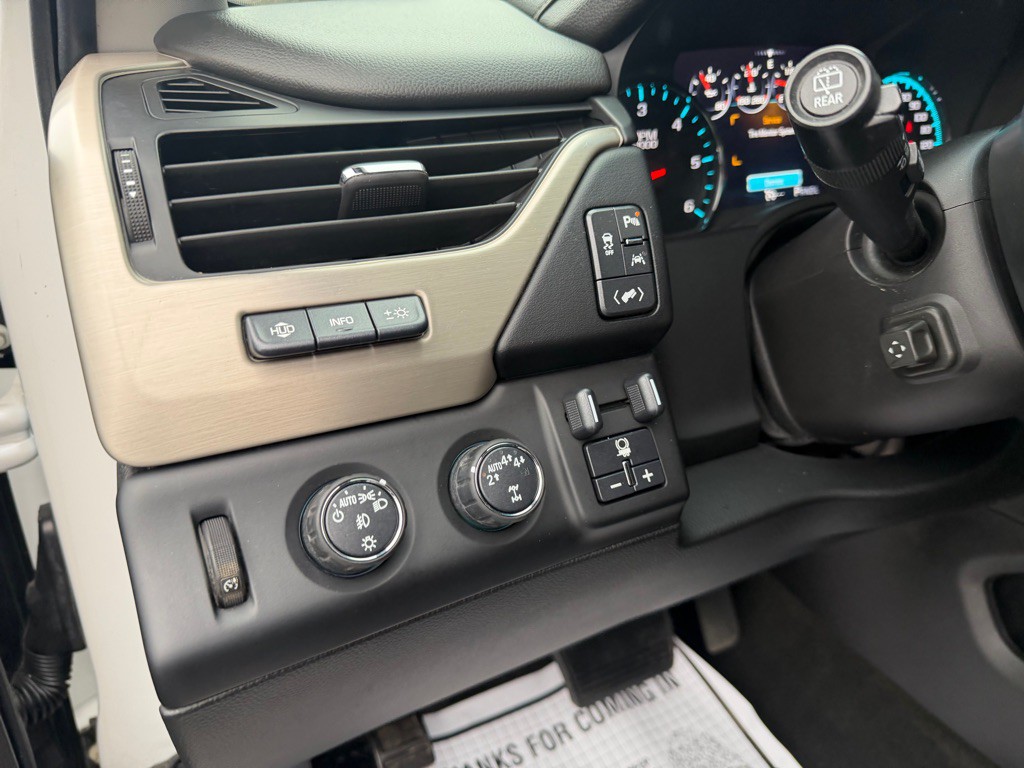 2017 GMC Yukon Image 14