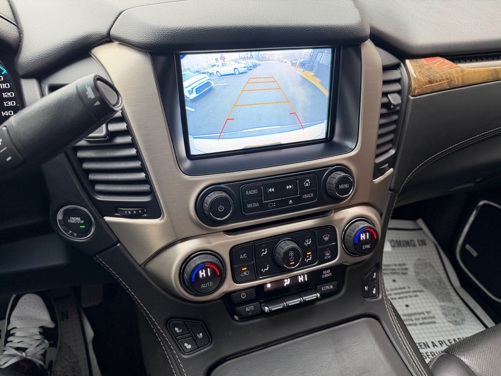 2017 GMC Yukon Image 17