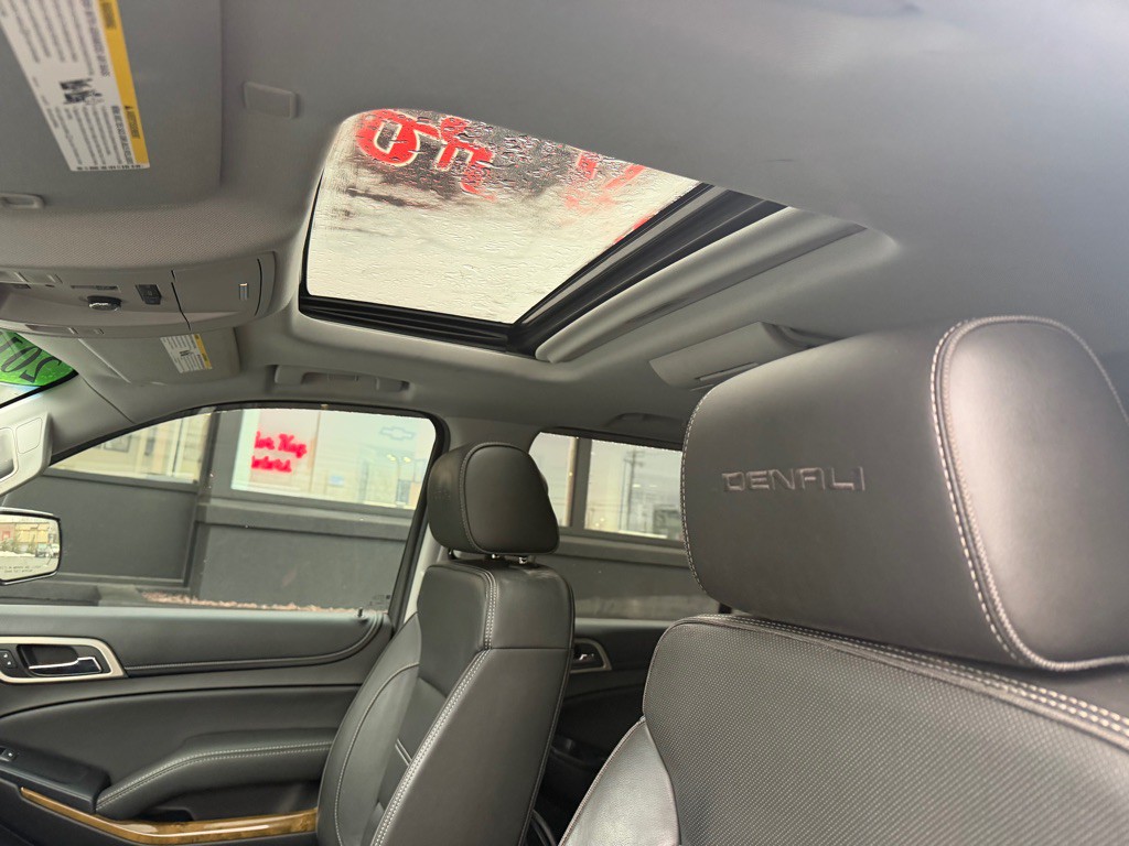 2017 GMC Yukon Image 19